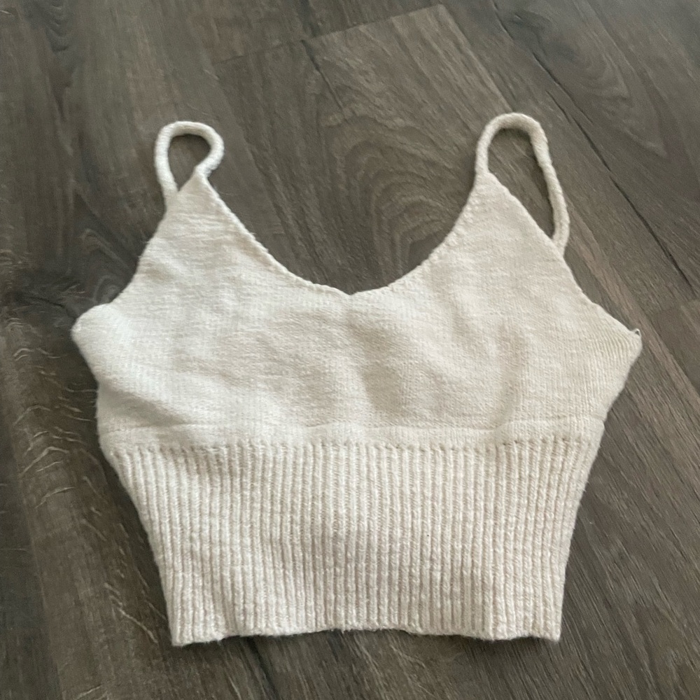 cream cropped tank top